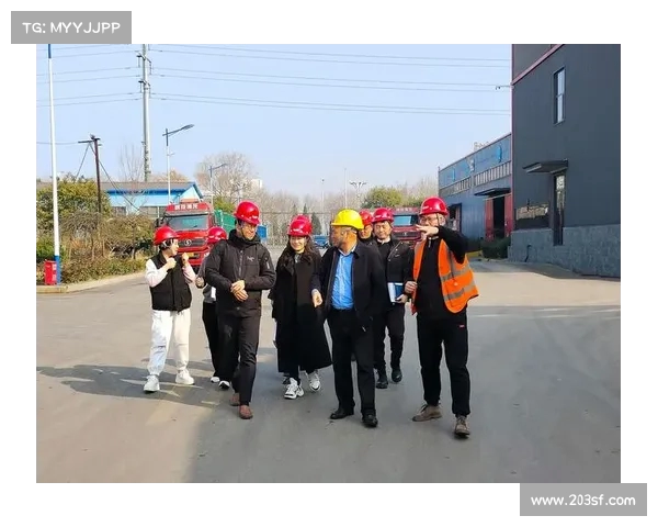 经验老将引领团队创新突破，共同书写辉煌篇章